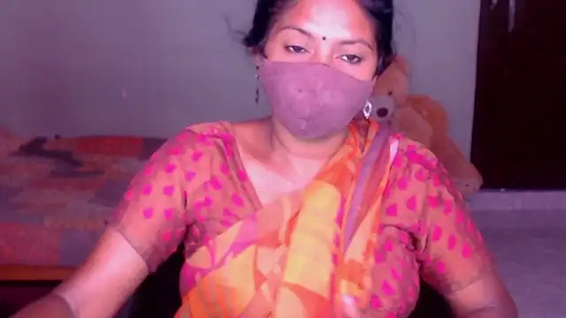 Snapshot of Novapol chatting on June 5, 5:56 am Novapol online show from June 5, 5:56 am