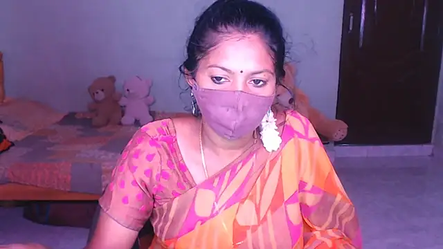 Snapshot of Novapol chatting on June 4, 4:55 pm Novapol online show from June 4, 4:55 pm