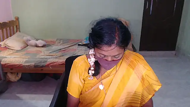 Snapshot of Novapol chatting on June 23, 5:55 pm Novapol online show from June 23, 5:55 pm