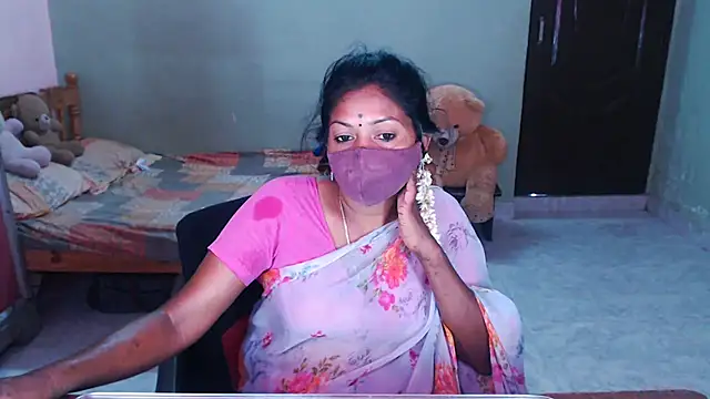 Snapshot of Novapol chatting on June 12, 5:54 pm Novapol online show from June 12, 5:54 pm