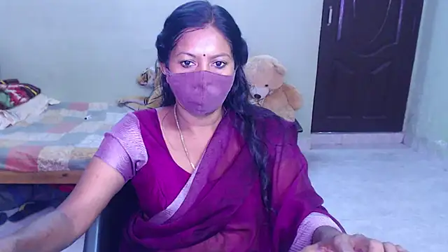 Snapshot of Novapol chatting on July 19, 6:22 am Novapol online show from July 19, 6:22 am