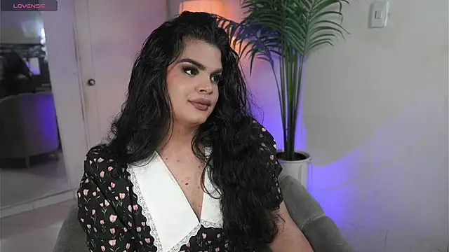 artechloe online show from October 10, 9:04 pm