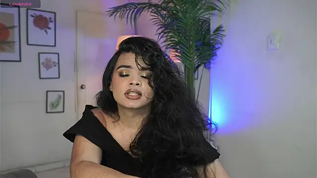 artechloe online show from November 12, 2:15 am