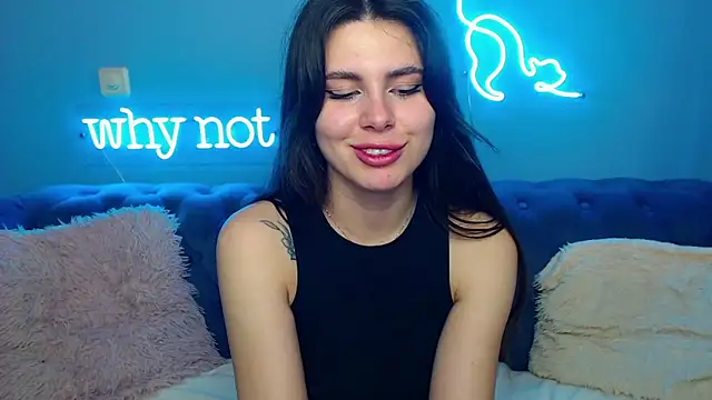 ViollinaLove online show from March 21, 8:50 am
