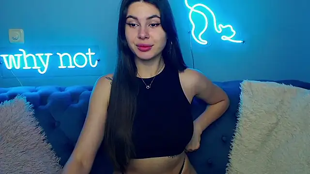 Snapshot of ViollinaLove chatting on November 9, 5:44 am ViollinaLove online show from November 9, 5:44 am