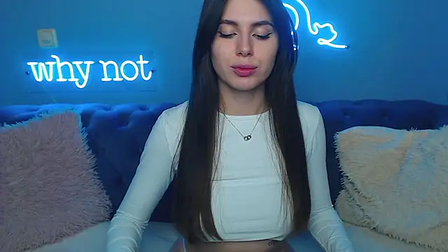 ViollinaLove online show from February 22, 3:03 pm