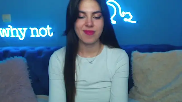 ViollinaLove online show from March 22, 2:47 pm