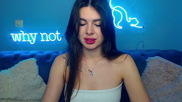 ViollinaLove online show from February 7, 6:05 pm