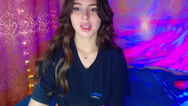 Snapshot of ViollinaLove chatting on October 28, 5:39 am ViollinaLove online show from October 28, 5:39 am