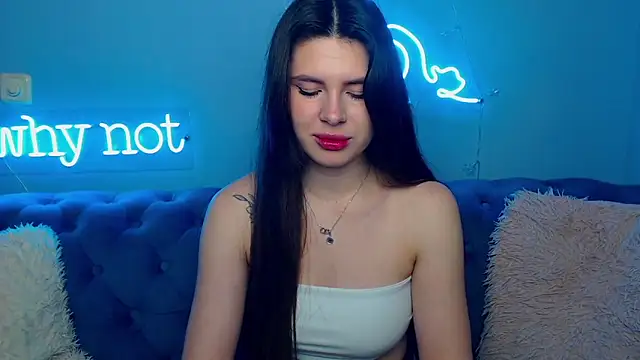 ViollinaLove online show from March 29, 4:47 am