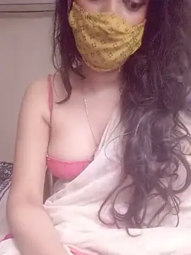 Snapshot of Lavanya_Shah chatting on June 19, 3:29 pm Lavanya Shah online show from June 19, 3:29 pm