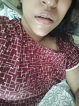 Snapshot of Lavanya_Shah chatting on June 11, 10:01 am Lavanya Shah online show from June 11, 10:01 am
