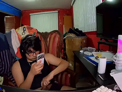 Snapshot of Nathanroberts111 chatting on July 11, 12:44 am Nathanroberts111 online show from July 11, 12:44 am