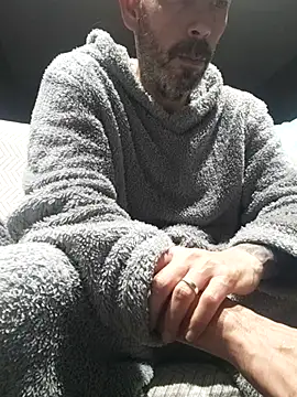 207RCCam online show from November 2, 5:34 am