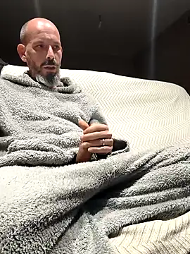 207RCCam online show from February 15, 10:20 pm