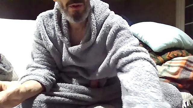 207RCCam online show from December 19, 7:38 pm