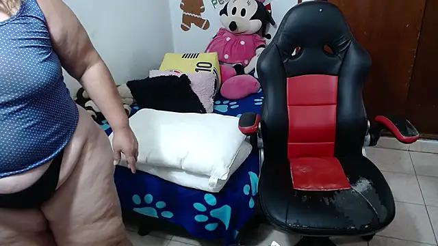 Britney-22 online show from November 26, 9:37 pm