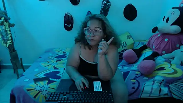 Britney-22 online show from March 17, 11:30 pm