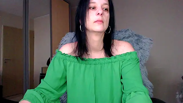 Snapshot of _Sweetlonglips_ chatting on February 20, 9:11 am Sweetlonglips online show from February 20, 9:11 am