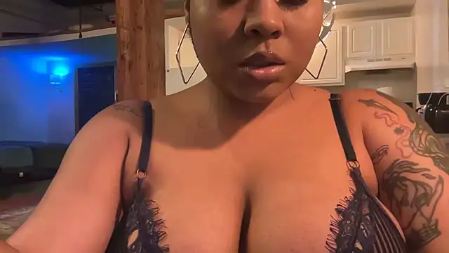 Snapshot of MeleiMarvelous chatting on July 30, 5:39 am MeleiMarvelous online show from July 30, 5:39 am