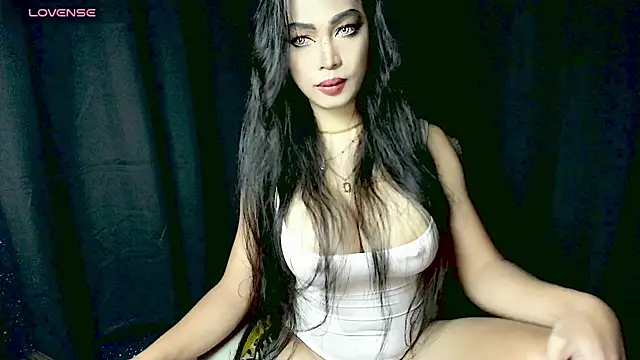 Snapshot of XXsexylongcockXX chatting on February 23, 10:43 pm XXsexylongcockXX online show from February 23, 10:43 pm