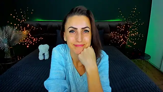 Snapshot of Rebecca_Diamond chatting on November 12, 6:28 am Rebecca Diamond online show from November 12, 6:28 am