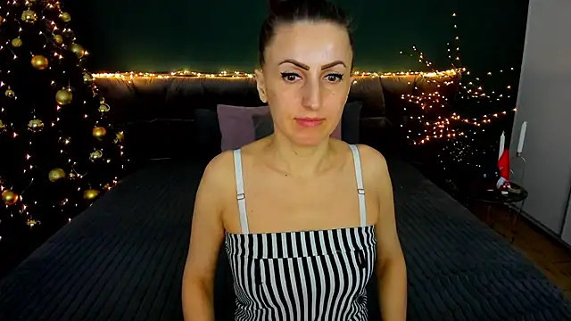 Rebecca Diamond online show from January 7, 7:13 am