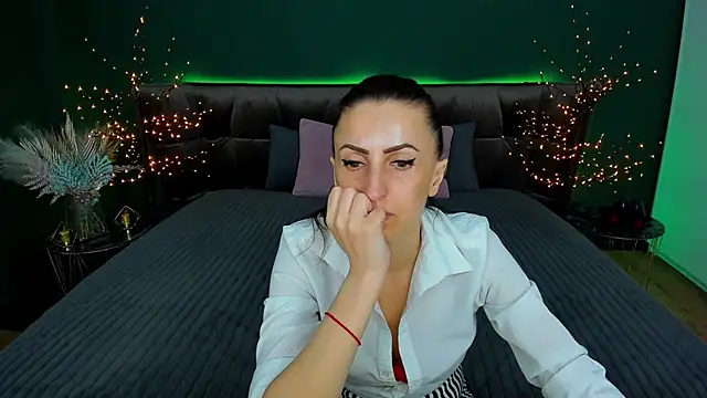 Snapshot of Rebecca_Diamond chatting on March 20, 12:32 pm Rebecca Diamond online show from March 20, 12:32 pm