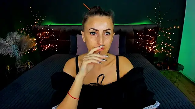 Snapshot of Rebecca_Diamond chatting on September 23, 5:36 am Rebecca Diamond online show from September 23, 5:36 am