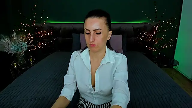 Snapshot of Rebecca_Diamond chatting on March 19, 3:29 pm Rebecca Diamond online show from March 19, 3:29 pm