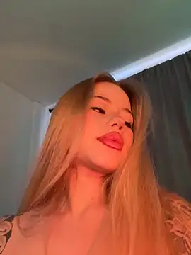 curchez  online show from February 17, 8:27 pm