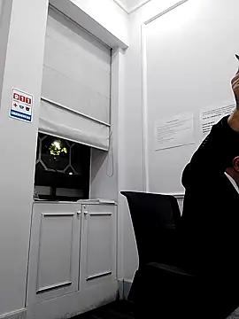 Mansex73 online show from September 28, 7:15 am