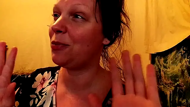Snapshot of GamerGirlRoxyAndLee chatting on September 12, 4:12 am GamerGirlRoxyAndLee online show from September 12, 4:12 am