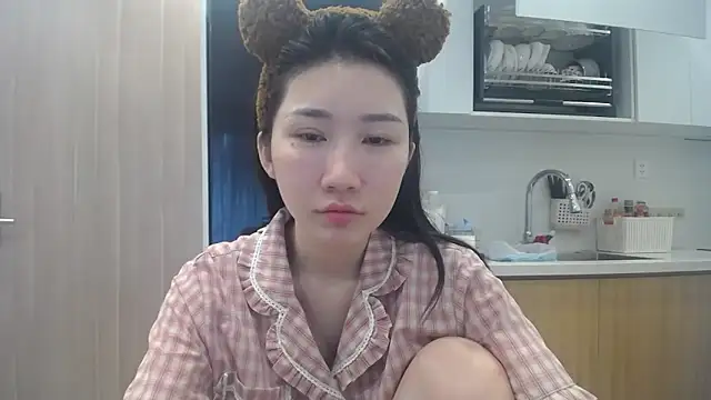 Asiagirll online show from May 17, 3:06 am