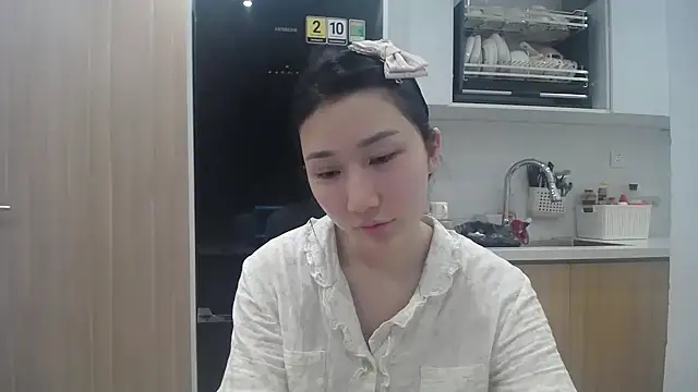 Snapshot of Asiagirll chatting on July 16, 3:42 pm Asiagirll online show from July 16, 3:42 pm