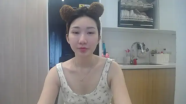 Snapshot of Asiagirll chatting on July 11, 1:50 am Asiagirll online show from July 11, 1:50 am