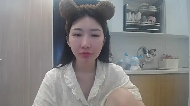 Asiagirll online show from May 3, 3:11 am