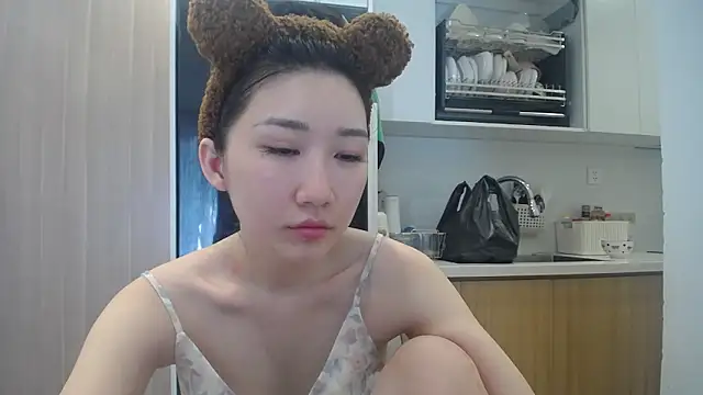 Asiagirll online show from June 1, 2:01 am