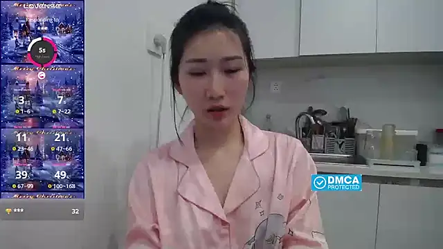 Snapshot of Asiagirll chatting on March 19, 7:18 am Asiagirll online show from March 19, 7:18 am