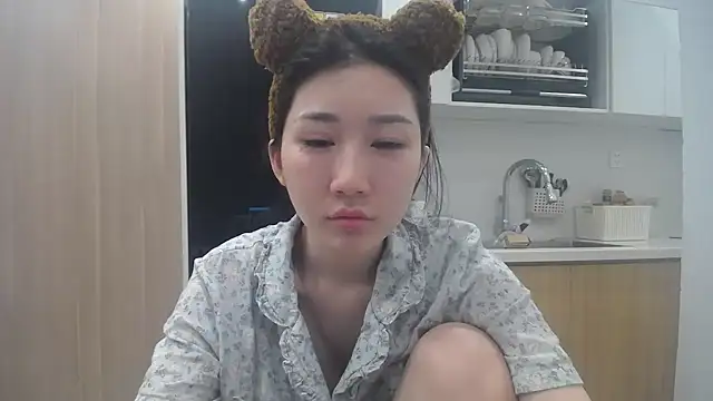 Asiagirll online show from May 28, 2:01 pm