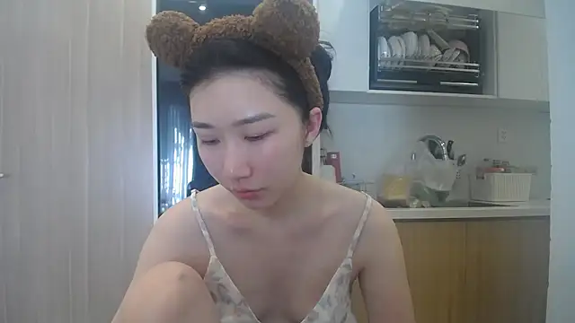 Asiagirll online show from May 28, 1:13 am