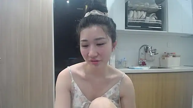 Asiagirll online show from May 7, 1:47 pm