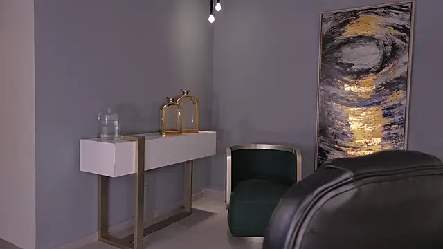 AbellaCroft online show from May 18, 1:49 pm