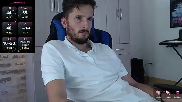 Snapshot of horse_man2 chatting on February 21, 3:58 pm horse man2 online show from February 21, 3:58 pm