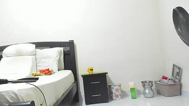 mara2020 69 online show from November 17, 1:59 pm