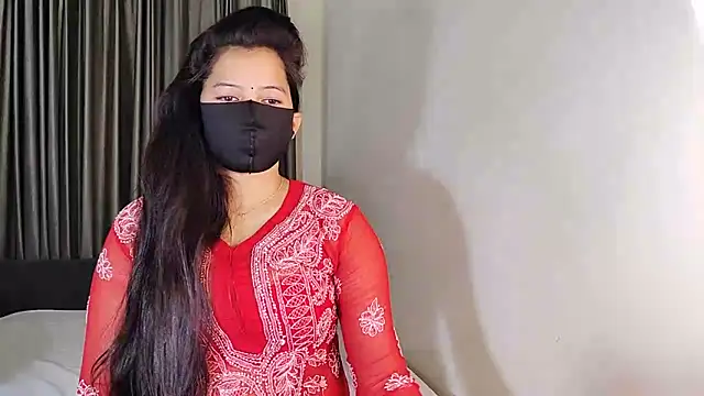 Snapshot of YourLovelyQueen chatting on January 14, 7:21 pm YourLovelyQueen online show from January 14, 7:21 pm