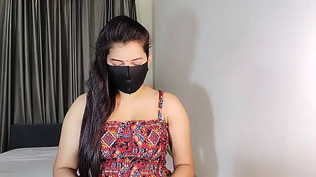 Snapshot of YourLovelyQueen chatting on January 3, 5:53 pm YourLovelyQueen online show from January 3, 5:53 pm
