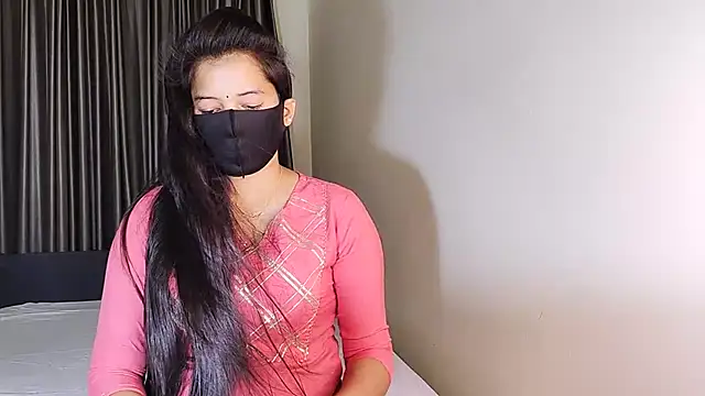 Snapshot of YourLovelyQueen chatting on February 11, 7:54 am YourLovelyQueen online show from February 11, 7:54 am