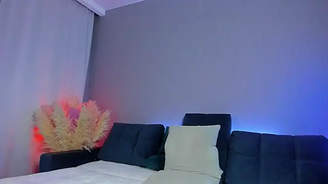 Snapshot of ClockworkLady chatting on February 20, 5:01 am ClockworkLady online show from February 20, 5:01 am