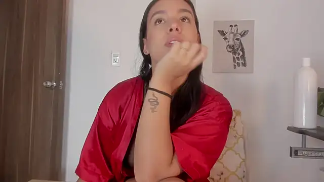 Hanna Risso online show from November 10, 5:51 pm